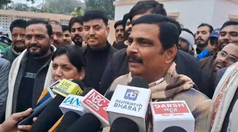 20 साल से केंद्र से लेकर बिहार की राजनीति को नचा रहे नीतीश, आनंद मोहन के बयान से सियासी हलचल तेज 1 IMG 20250115 WA0024