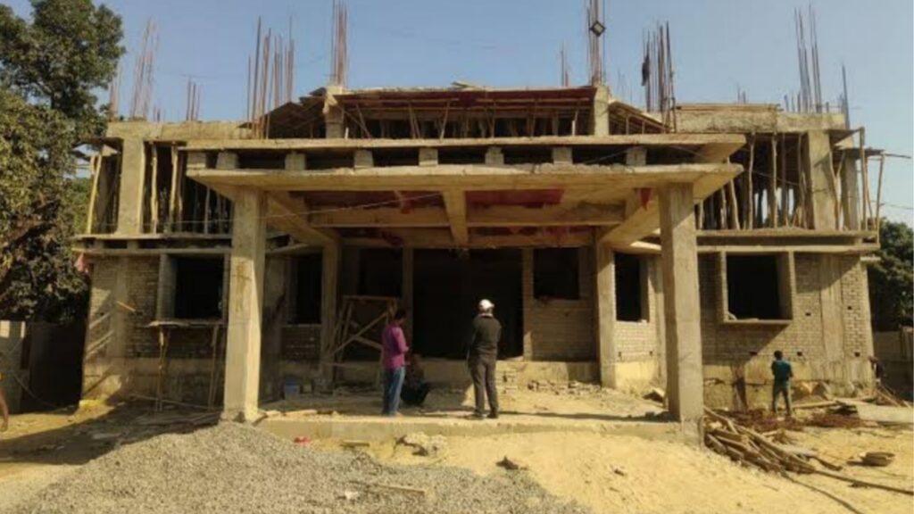 पिछले 54 वर्षों से किराये के भवन में चल रहे वैनी थाने को जल्द मिल जाएगा अपना भवन, मॉडल थाने का हो रहा निर्माण 1 Picsart 25 02 09 12 12 43 843
