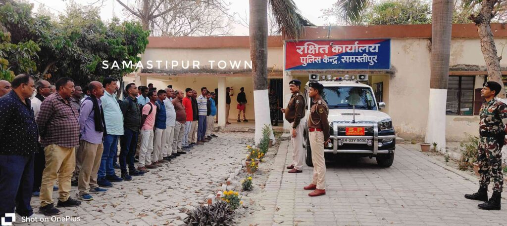 समस्तीपुर पुलिस अलर्ट मोड पर, जिले भर में अतिरिक्त फोर्स की हुई तैनाती, अन्य जगहों से भी बुलाए गये जवान 1 IMG 20250312 WA0114