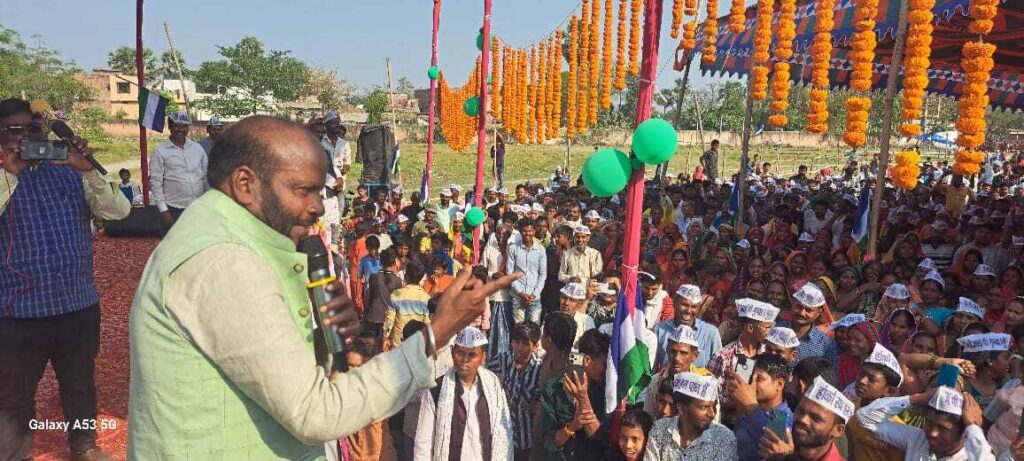 पान, तांती व ततवा समाज के लोगों ने अनुसूचित जाति में वापसी और समाज को राजनीतिक भागीदारी दिलाने का लिया संकल्प 1 IMG 20250324 WA0002
