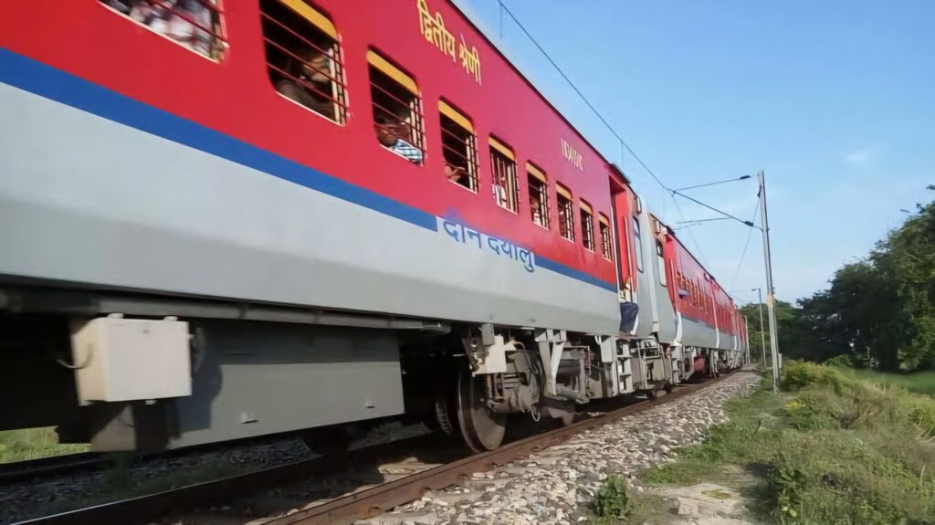 दरभंगा व आनंद विहार के बीच 2 अप्रैल को वन-वे अनारक्षित स्पेशल ट्रेन का होगा परिचालन, वहीं मौर्यध्वज एक्सप्रेस का परिचालन रद्द 1 images 9