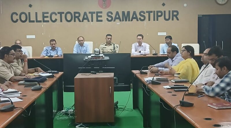 आगामी त्योहारों को लेकर DM और SP ने की संयुक्त बैठक, अधिकारियों को दिये कई दिशानिर्देश 1 IMG 20250401 WA0045