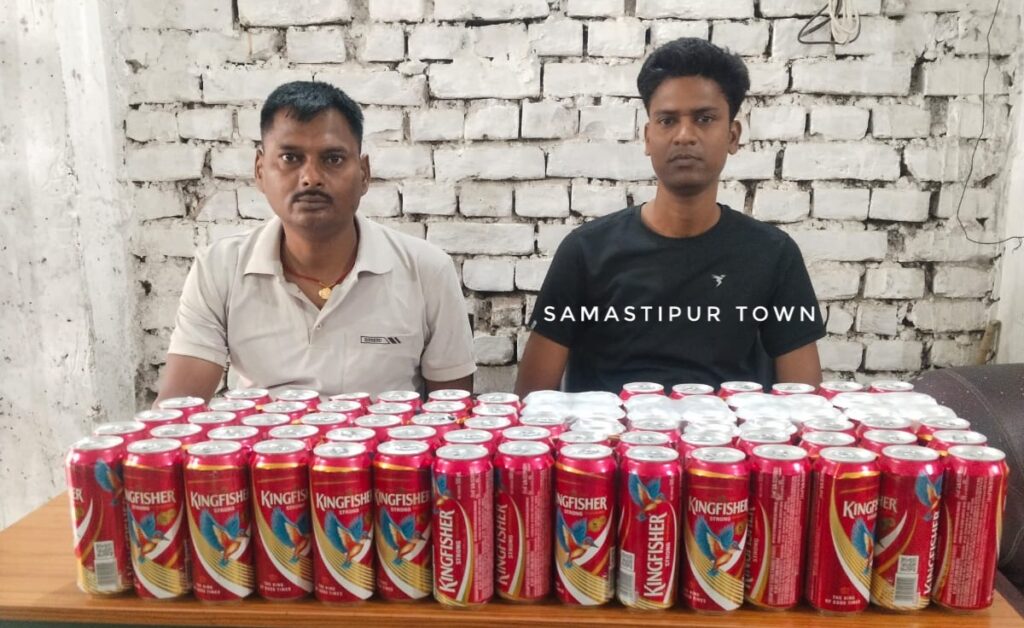 शाहपुर पटोरी रेलवे स्टेशन के प्लेटफार्म से लावारिस बैग में भरी 80 केन बियर बरामद 1 IMG 20250413 WA0041