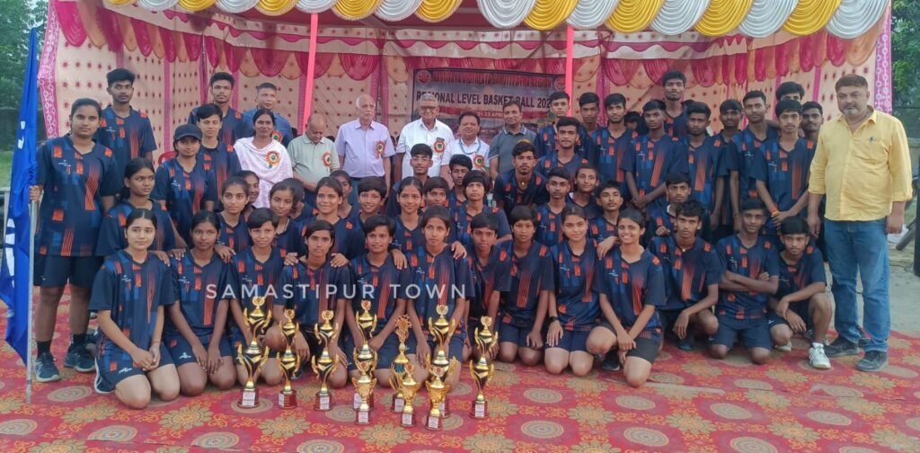 नवोदय विद्यालय बिरौली में आयोजित संभागीय बास्केटबॉल प्रतियोगिता में पटना संकुल बना ओवरऑल चैंपियन 1 IMG 20250424 WA0002
