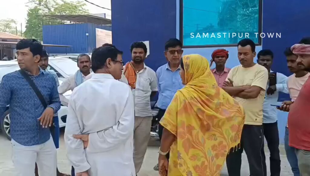 अज्ञात वाहन की ठोकर से राजमिस्त्री की मौ'त, काम पर जाने के दौरान हुआ हादसा 1 VideoCapture 20250416 123458