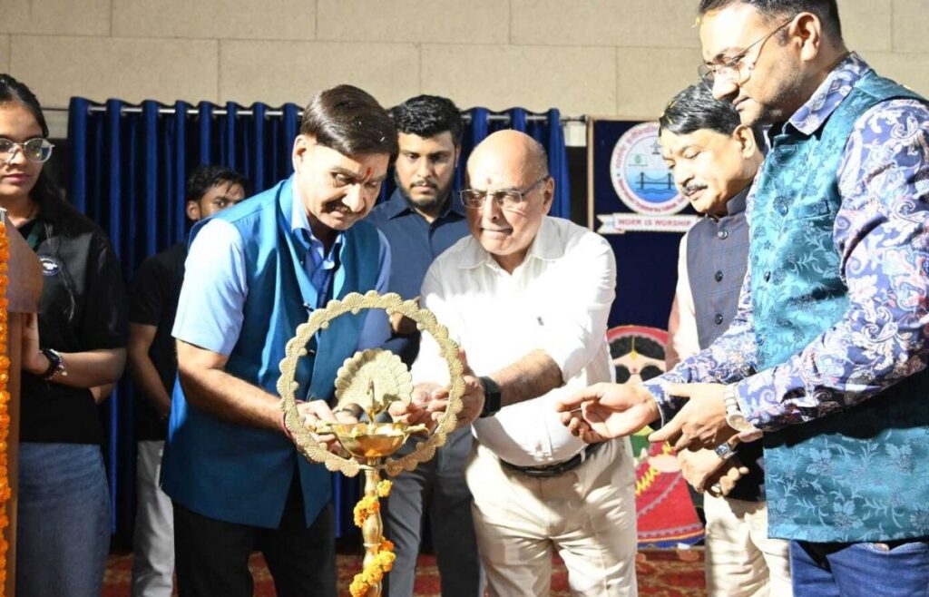 समस्तीपुर इंजीनियरिंग कॉलेज में वार्षिक सांस्कृतिक कार्यक्रम का हुआ आयोजन 1 file 2025 04 14T00 40 16 1200x800 1