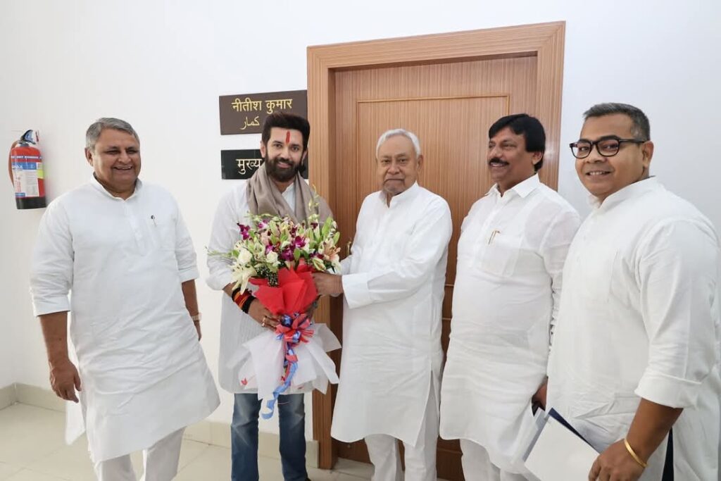 चिराग के बोलते ही नीतीश सरकार पर टूट पड़े अरुण भारती, तेजस्वी की तरह गिनाने लगे बिहार में अपराध 1 FB IMG 1747642640138