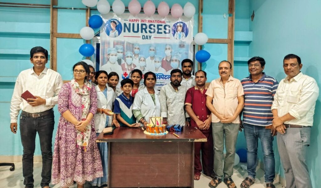 समस्तीपुर के आदर्शनगर स्थित संजीवनी हाॅस्पीटल में मनाया गया अंतराष्ट्रीय नर्सिंग डे 1 IMG 20250512 WA0089