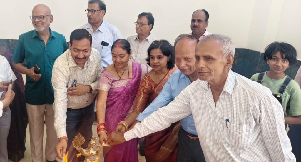 कमला इमरजेंसी एंड मल्टीस्पेशलिटी हॉस्पिटल का शुभारंभ, यहां होगा पेनलेस डिलीवरी 1 IMG 20250518 WA0053