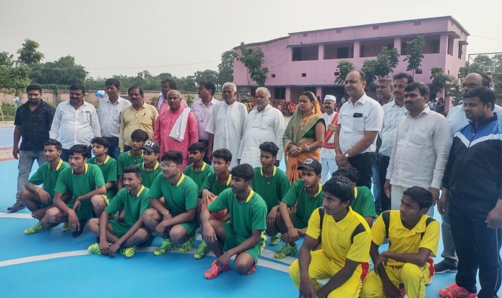 समस्तीपुर जिले के प्रभारी मंत्री श्रवण कुमार ने बच्चों को सौंपा खेल मैदान, नारियल फोड़कर किया गया उद्घाटन 1 file 2025 05 18T00 50 04 1200x900 1