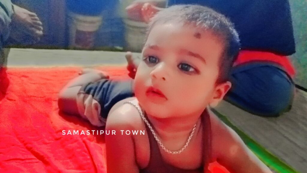 दलसिंहसराय में घर के बाहर खेल रहे चार साल के बच्चे को कार ने रौंदा, मौ'त के बाद लोगों ने किया सड़क जाम 1 IMG 20250628 WA0080