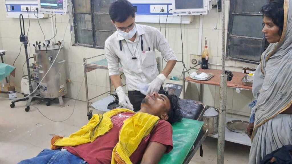समस्तीपुर में भोजपुरी गाने पर रील बनाने पर युवक को बेरहमी से पीटा, सदर अस्पताल में भर्ती 1 file 2025 06 17T15 10 56 1200x675 1