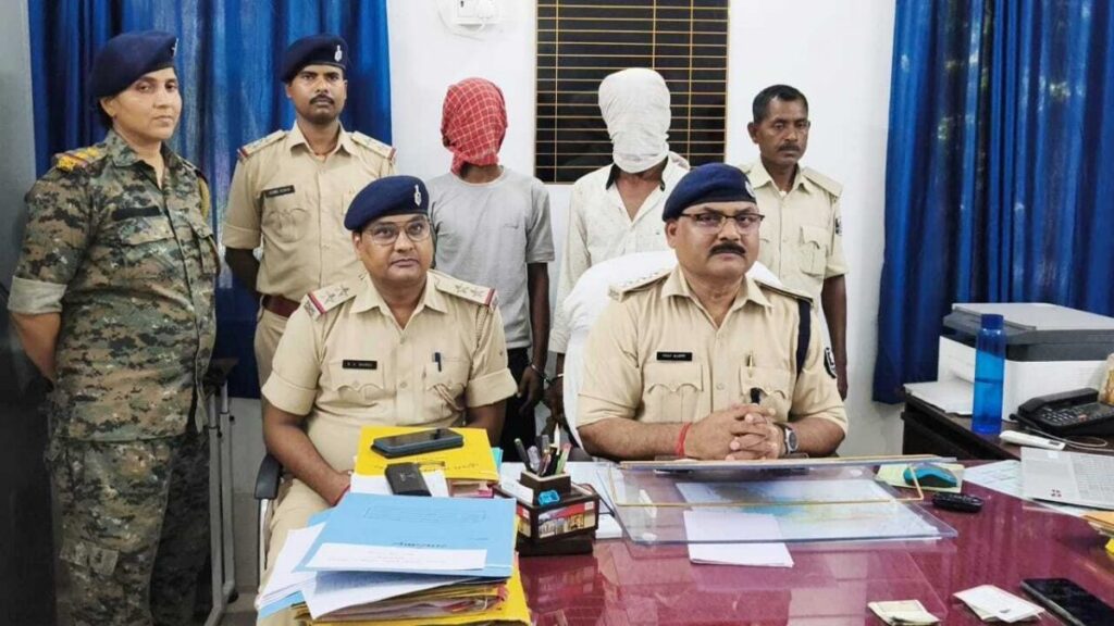 व्यवसायी से हुए लूट मामले में दो बदमाशों को कल्याणपुर पुलिस ने किया गिरफ्तार, SDPO-2 विजय महतो ने दी जानकारी 1 file 2025 06 25T13 02 31 1200x675 1