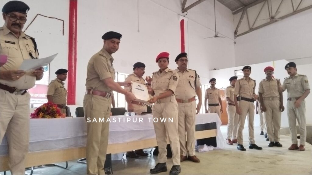 समस्तीपुर में 503 नवनियुक्त सिपाहियों को मिला नियुक्ति पत्र, SP ने नैतिकता का पढ़ाया पाठ 1 IMG 20250701 WA0121