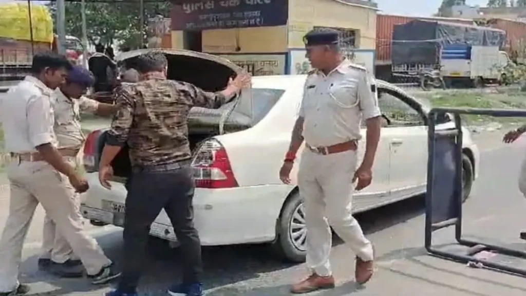 बिहार में शराब चेकिंग कर रहे जवान की इंसास राइफल छीनकर फरार हुआ अपराधी, आधा दर्जन थानों की पुलिस दे रही दबिश 1 24729468 3