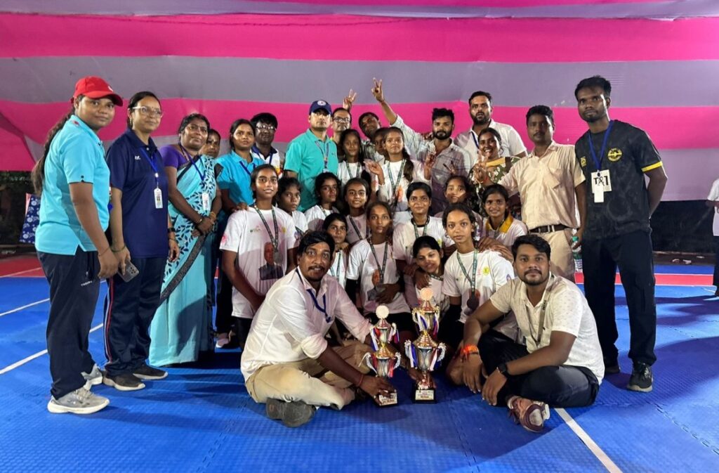 मशाल खेल प्रतियोगिता के दूसरे दिन बालिका खिलाड़ियों का रहा दमदार प्रदर्शन, कबड्डी अंडर-16 में समस्तीपुर चैंपियन, अंडर-14 में रही उपविजेता 1 IMG 20250812 WA0104