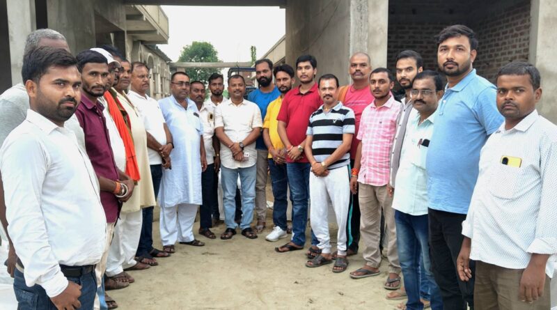 रोसड़ा में भाजपा कार्यकर्ताओं की बैठक में विपक्षी नेताओं के बयान की निंदा 1 IMG 20250831 WA0093