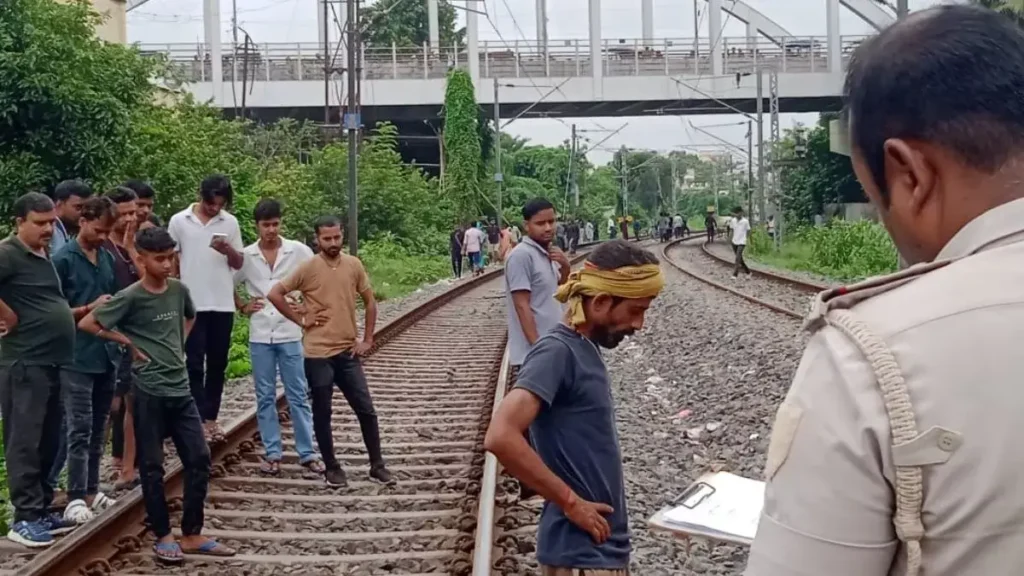 बिहार: ट्रेन से कटकर दो सगी बहनों की दर्दनाक मौ'त, अलग-अलग बैंको में PO के पद पर तैनात थी दोनों 1 15 09 2025 train accident 24047479 104034316 1