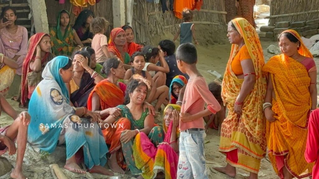 मछली पकड़ने के दौरान बूढ़ी गंडक नदी में डूबने से मछुआरे की मौ'त, परिवार में कोहराम 1 FB IMG 1757225574854