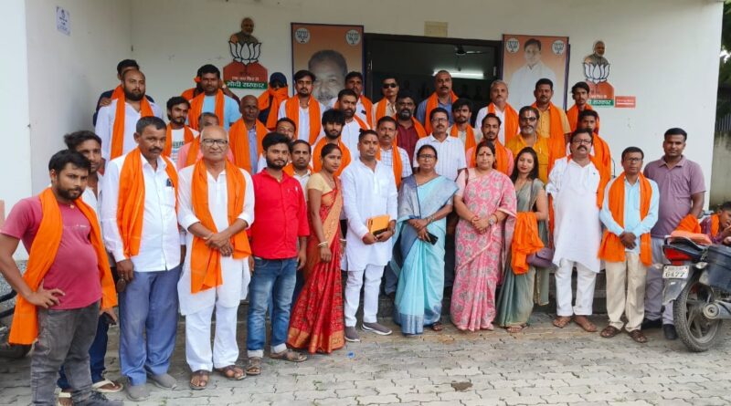 समस्तीपुर में भाजपा किसान मोर्चा की बैठक, किसानों तक योजनाओं का लाभ पहुँचाने का लिया संकल्प 1 IMG 20250914 WA0157