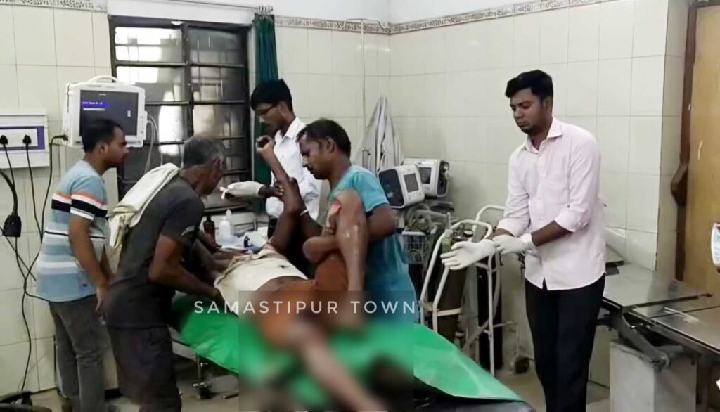 समस्तीपुर में निर्माणाधीन मकान में काम कर रहे दो मजदूर करंट की चपेट में आए, एक की हालत गंभीर 1 Picsart 25 09 02 18 51 23 059