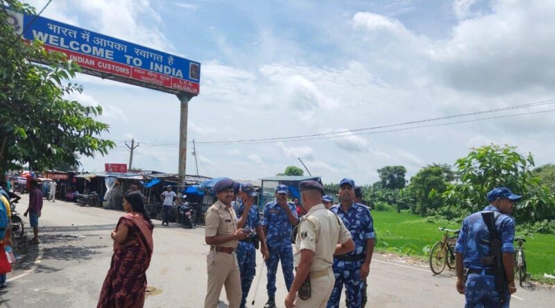 पुलिस चौकस और लगातार चेकिंग अभियान, नेपाल में हिंसा के बाद बिहार के सीमावर्ती जिलों में अलर्ट 1 india nepal border 1757488400298 1757488400511