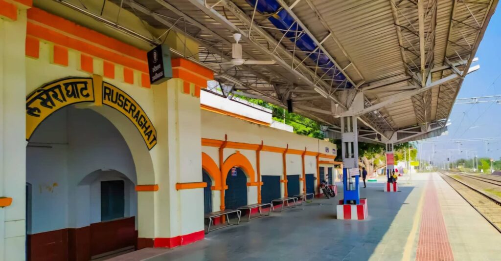 रुसेरा घाट स्टेशन पर चेन झपटते तीन महिला गिरफ्तार, ट्रेन से उतरते ही पीड़िता को घेरकर दे रही थी घटना को अंजाम 1 unnamed 1