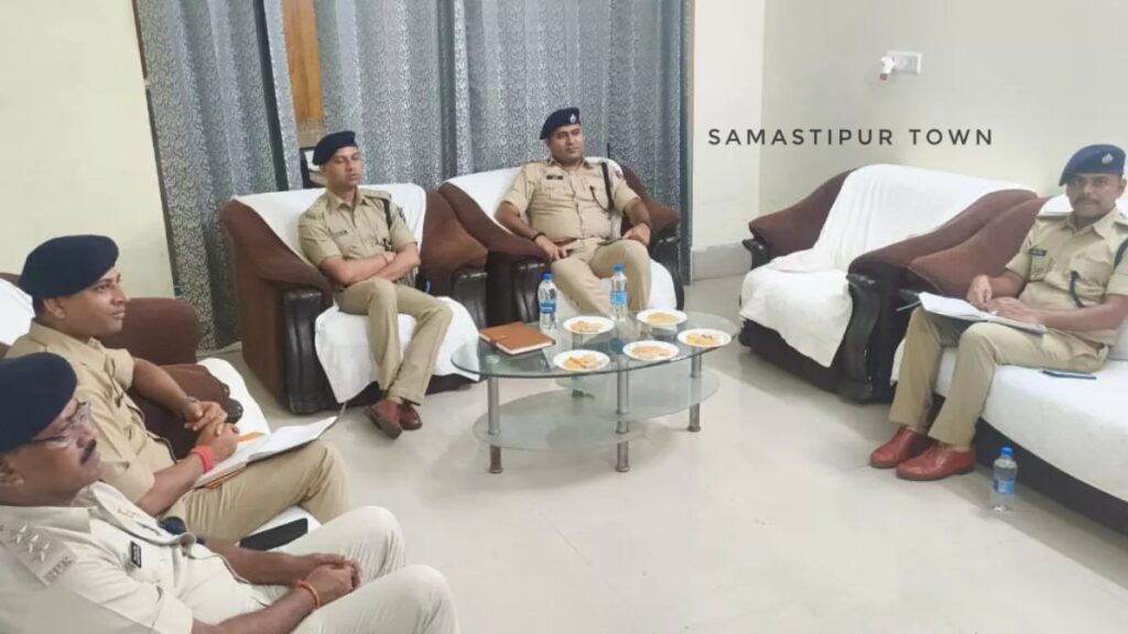 बिहार विधानसभा चुनाव को लेकर समस्तीपुर व बेगूसराय पुलिस की संयुक्त बैठक में सुरक्षा व्यवस्था को लेकर बनी रणनीति 1 03 10 2025 samastipur and begusarai police meeting 24068446