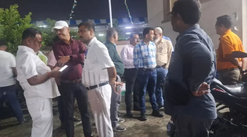 पटना के रेल अफसर की सोनपुर स्टेशन पर मौ'त, ड्यूटी पूरी कर घर लौटते वक्त चलती ट्रेन से गिरे 1 20251004 073137