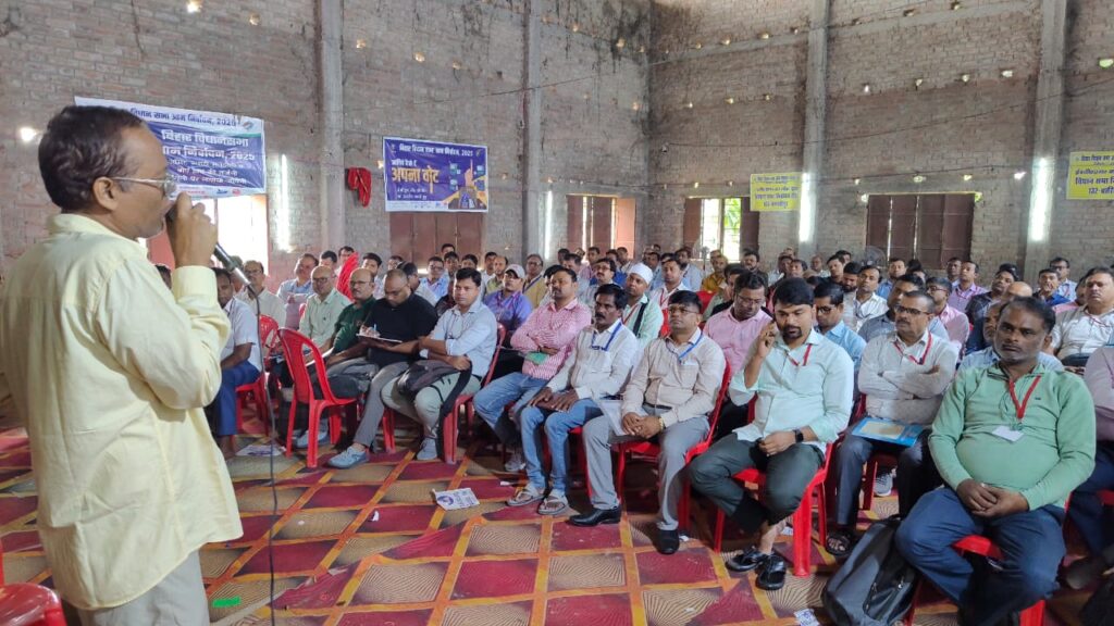 समस्तीपुर में द्वितीय प्रशिक्षण से पहले मास्टर ट्रेनरों को मिली अहम गाइडेंस 1 IMG 20251022 WA0111