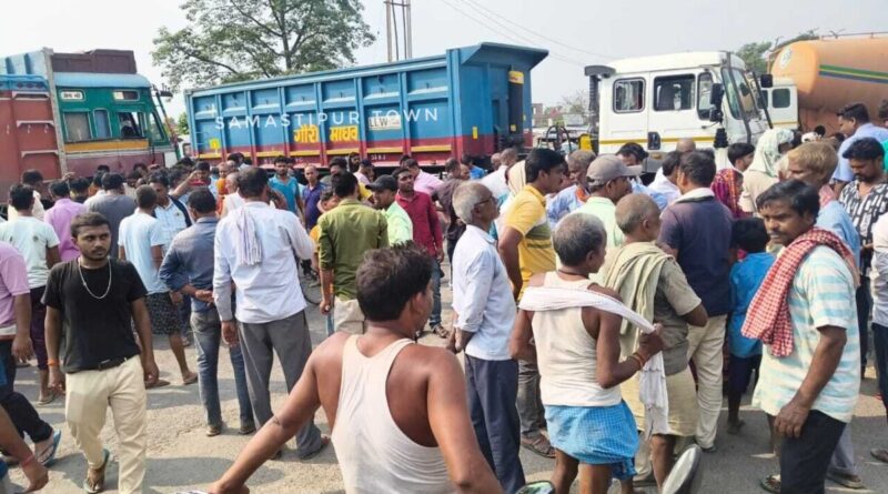 दलसिंहसराय में दो बाइकों की आमने-सामने की टक्कर में सब्जी बेचकर घर जा रहे किसान की मौ'त, सड़क जाम 1 file 2025 10 17T14 45 48 1200x675 1