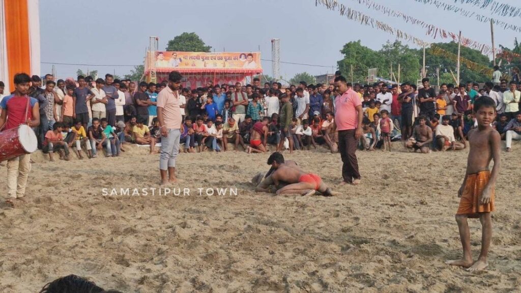 समस्तीपुर : दंगल प्रतियोगिता में पहलवानों का दमखम, नेपाल से लेकर पंजाब तक के पहलवानों ने दिखाया कौशल 1 file 2025 10 22T14 03 07