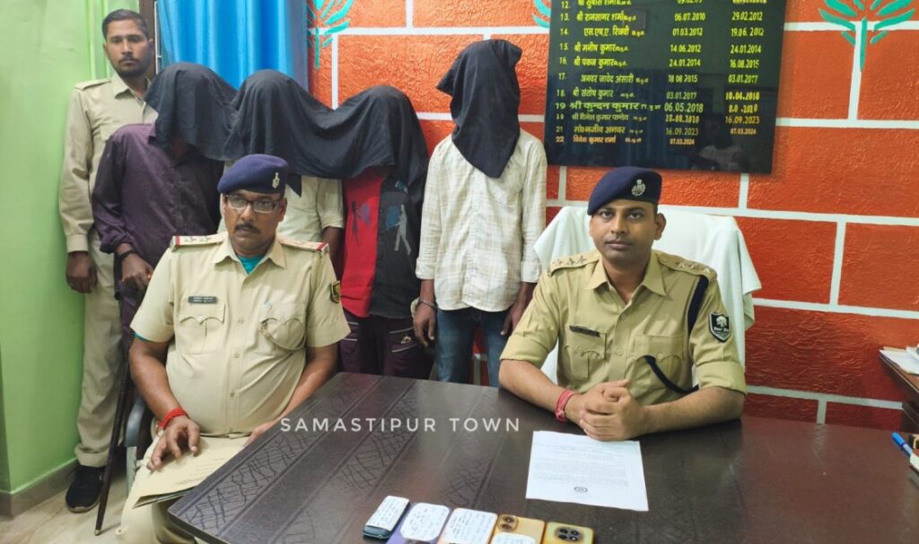 विद्यापतिनगर पुलिस ने गैस सिलेंडर चोरी कांड का किया पर्दाफाश, चार गिरफ्तार 1 IMG 20251101 WA0060