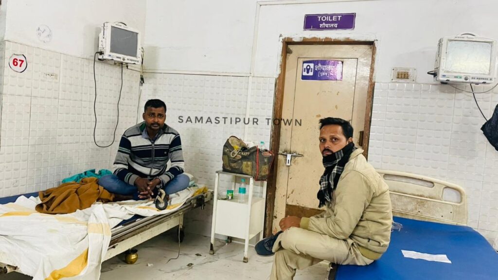 समस्तीपुर पुलिस ने साढ़े 16 लीटर देशी शराब के साथ चाची-भतीजा को किया गिरफ्तार, हाजत में भतीजे की बिगड़ी तबीयत 1 IMG 20251130 WA0037