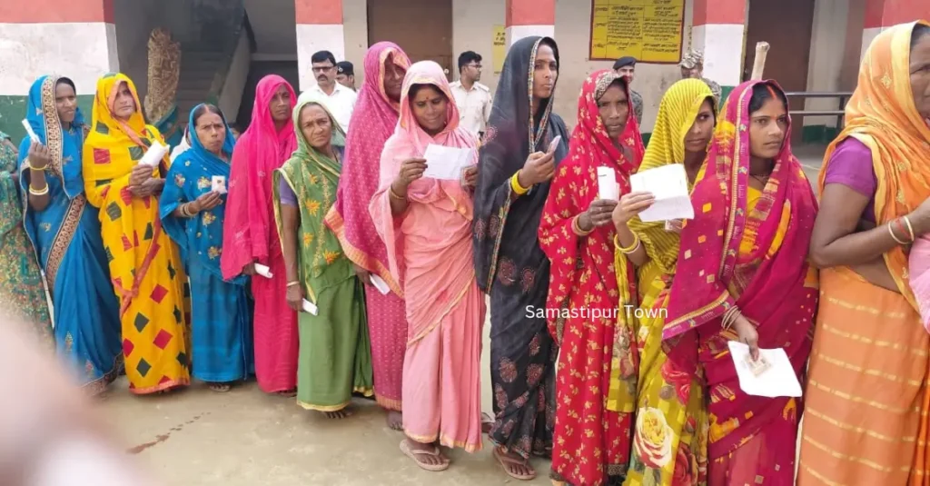 पहले चरण की वोटिंग में बिहार ने रचा इतिहास, 121 सीटों पर रिकॉर्ड 64.66 प्रतिशत मतदान 1 Samastipur Town article 20251106 204927 0000