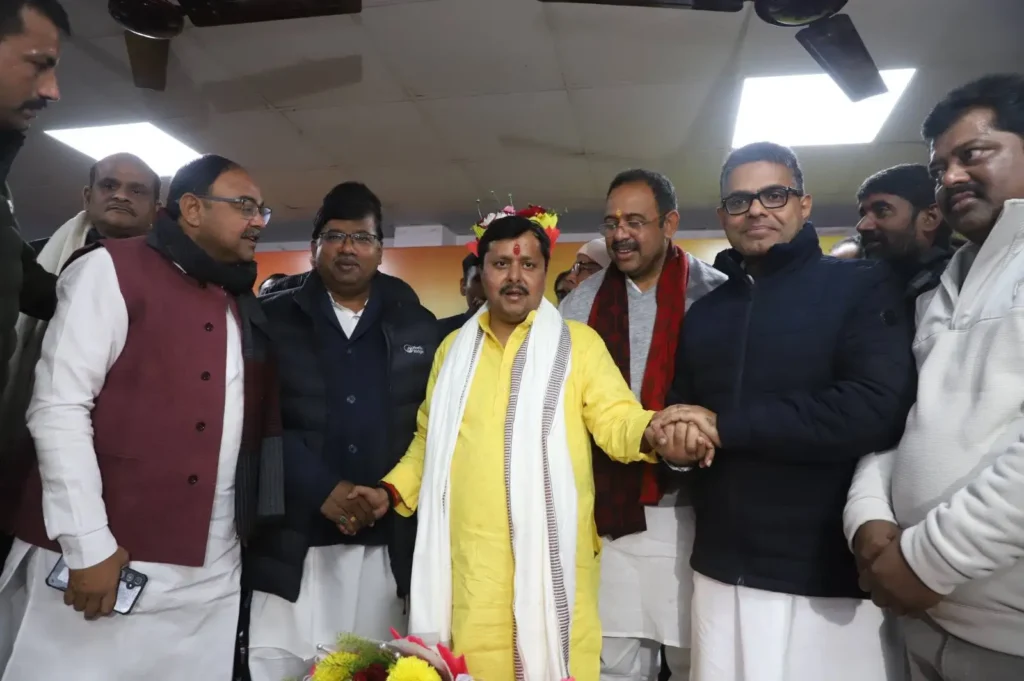 RLM में खटपट? दल के 3 विधायक नितिन नवीन से मिले, उपेंद्र कुशवाहा की लिट्टी पार्टी से दूरी बनाई 1 FB IMG 1766656267180