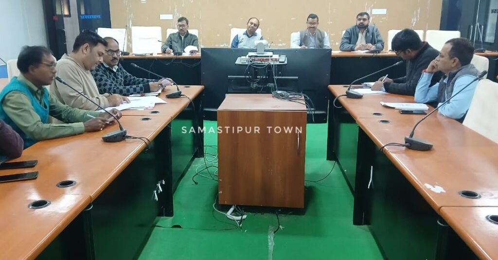 ताजपुर-बख्तियारपुर फोरलेन निर्माण कार्य में अवरोध हटाने को लेकर समस्तीपुर DM ने दिये निर्देश 1 IMG 20251205 WA0096