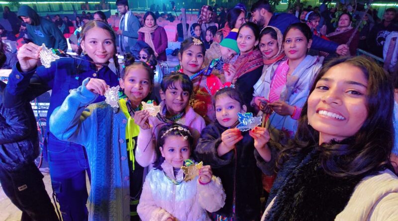 छोटे चैंपियंस की बड़ी जीत, Kids and Moms Dance Academy के बच्चों ने बढ़ाया मान 1 IMG 20251226 WA0122