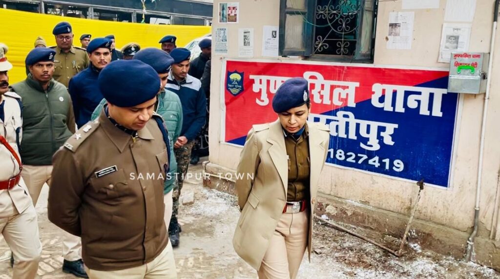 मुफस्सिल थाना के भवन के लिये दो हफ्ते में जमीन चयनित करने का DIG ने दिया निर्देश, अभी नगर क्षेत्र में संचालित है थाना 1 IMG 20251223 180543 375