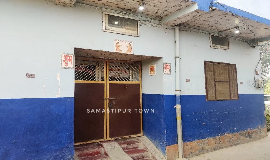 समस्तीपुर: बच्चा चोरी के मामले में आरोपी कथित डॉक्टर फरार, वर्षों से संलिप्त था इस धंधे में; नर्स चुराकर लाती थी बच्चा, फिर ऐसे होता था डील 1 mastermind 1764936631450
