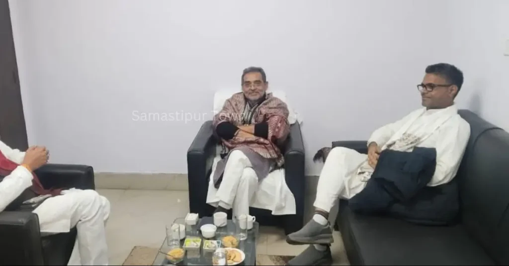 नाराज RLM विधायकों को मनाने में जुटे उपेंद्र कुशवाहा, माधव आनंद और आलोक सिंह से मुलाकात 1 Samastipur Town article 20260117 135436 0000