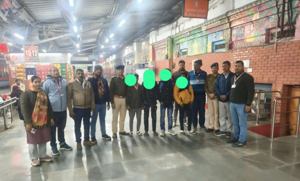 समस्तीपुर रेलवे स्टेशन के प्लेटफॉर्म नंबर एक से 4 नाबालिग बच्चे सुरक्षित बरामद 1 app 176839402869678d2cd07db 1001219100 1