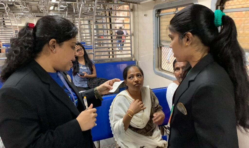समस्तीपुर रेल मंडल में टिकट चेकिंग अभियान चलाकर 47 करोड़ रुपये से अधिक की राजस्व वसूली 1 EEv3GraUYAAvNAP