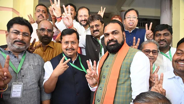 एनडीए का क्लीन स्वीप; नीतीश, नितिन, कुशवाहा, रामनाथ और शिवेश राज्यसभा चुनाव जीते 1 20260316 PAT SK MN Election 51 0 1773664237500 1773664245599