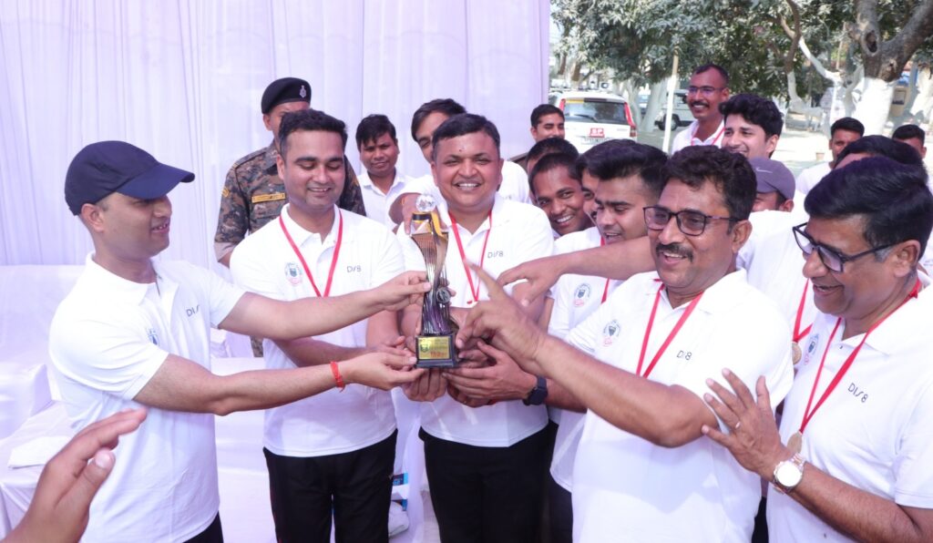 समस्तीपुर पुलिस की टीम ने 6 विकेट से दर्ज की शानदार जीत, पत्रकार एकादश रहा उप-विजेता 1 IMG 20260301 WA0104