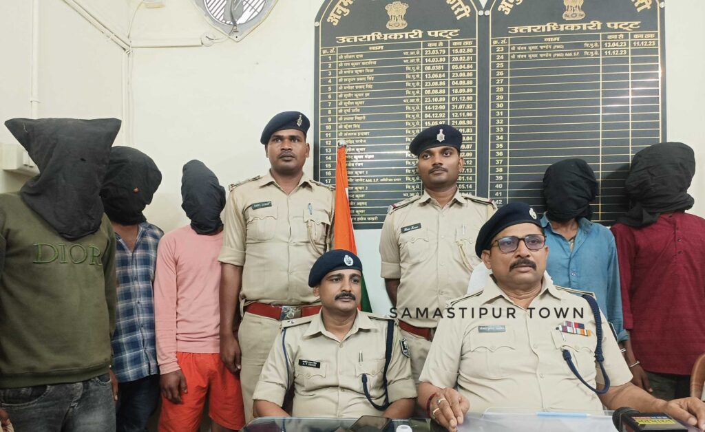 'वो मुझे मार देता, इसलिए मैंने मार डाला', शराब डिलीवरी के दौरान बीच सड़क पर मलिंगा ने काटा शर्मा का सिर, फिर तलवार की नोंक पर रख गांव में घुमाया, समस्तीपुर पुलिस का उद्भेदन 1 IMG 20260315 WA0024
