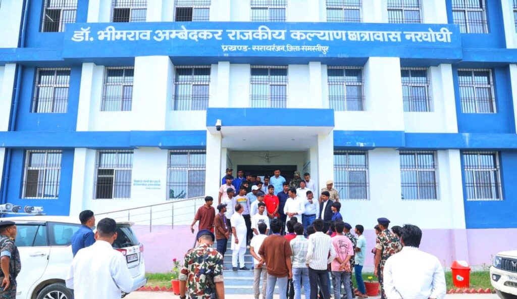 समस्तीपुर जिला कल्याण पदाधिकारी तत्काल प्रभाव से निलंबित, मंत्री के औचक निरीक्षण में खुली व्यवस्था की पोल 1 IMG 20260319 WA0073