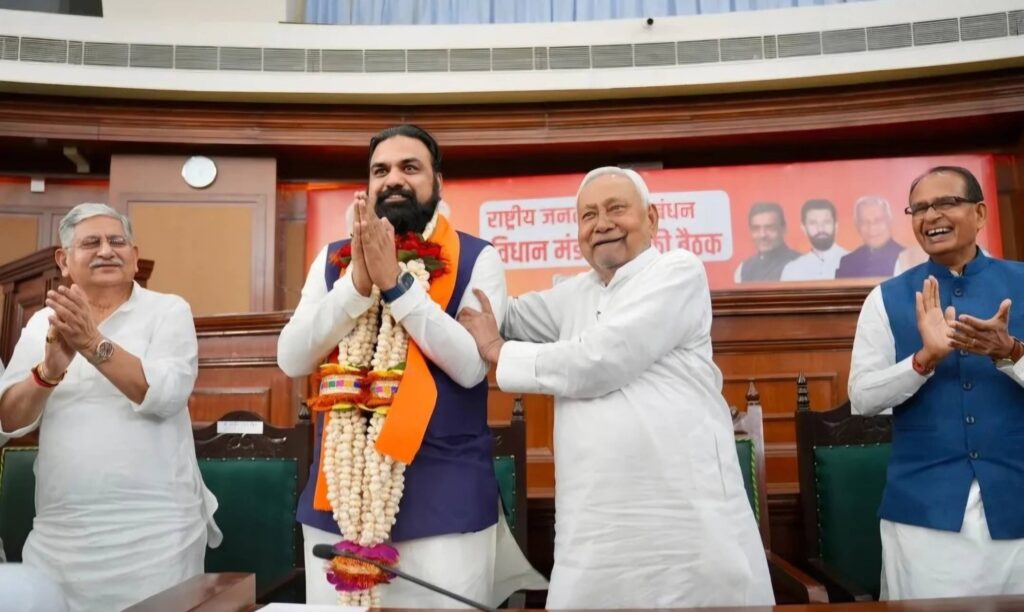 नीतीश के जन्मस्थान बख्तियारपुर पर सम्राट चौधरी का बड़ा बयान, अब संतोष मांझी ने सुझाया 'नीतीशपुरम' नाम 1 20260415 061952