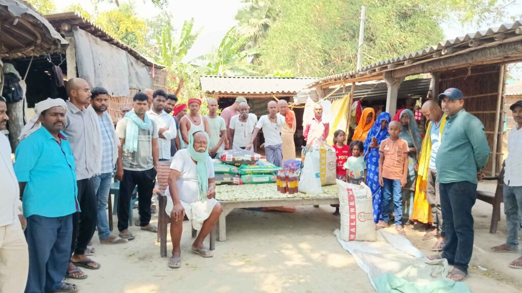 गरीब शोकाकुल परिवार की मदद को आगे आए राजू सहनी, 6 माह का राशन व 21 हजार रुपये दिए 1 IMG 20260407 WA0037