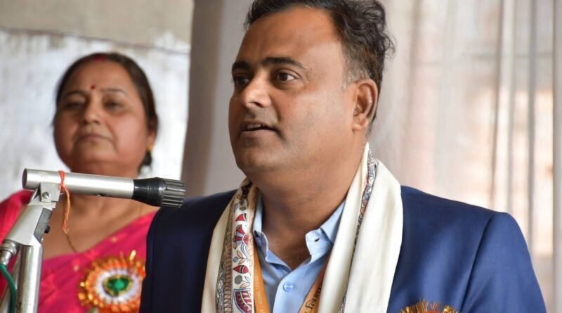 Mithilesh Mishra IAS Lakisarai DM Transfer 1775572976671 1775572980582 1